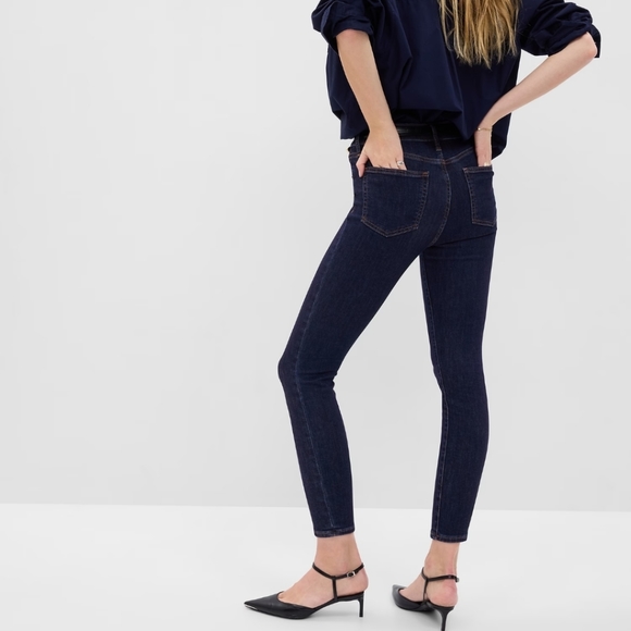 Gap True Skinny Mid-Rise Jeans 4/27 R - Picture 2 of 10